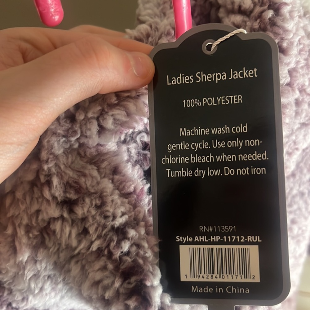Sherpa Jacket - Picture 4 of 4